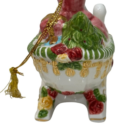Royal Albert Vintage Old Country Roses Seasons of Color Christmas ornament - Picture 3 of 4